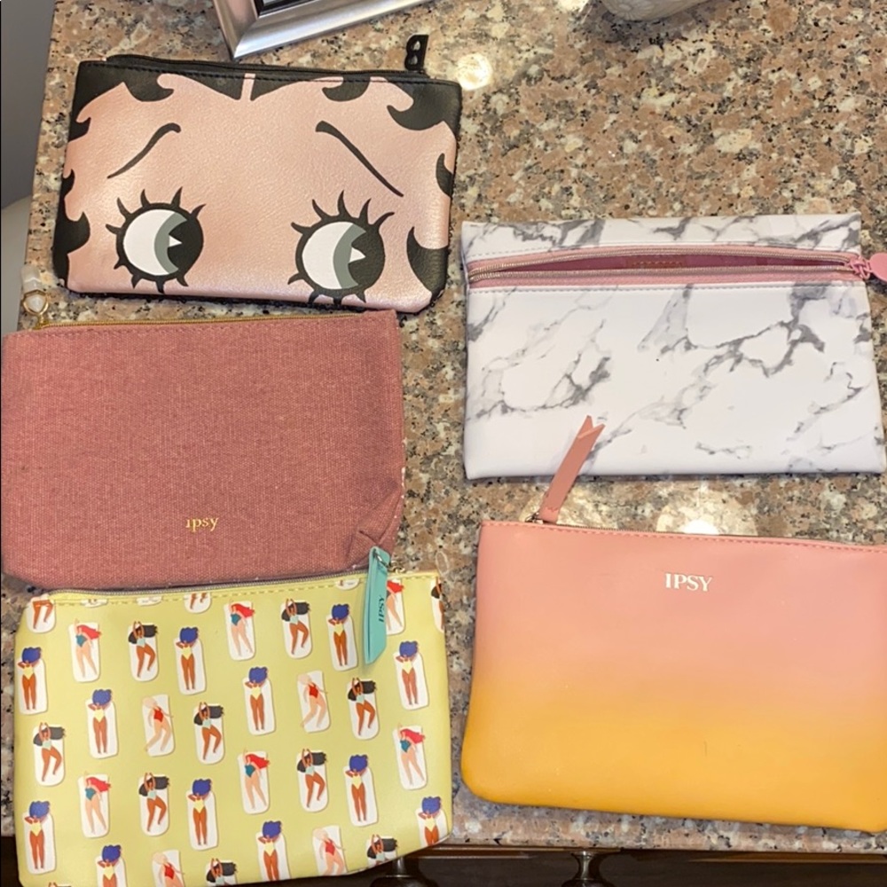 IPSY MAKEUP BAGS‼️